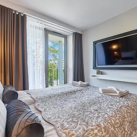 Διαμέρισμα Golden Hour Apartments- Loft H 118 *